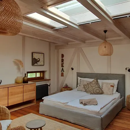 Stadtvilla An Der Viergelindenbruecke Homestay