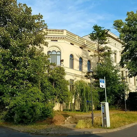 Stadtvilla An Der Viergelindenbruecke Homestay