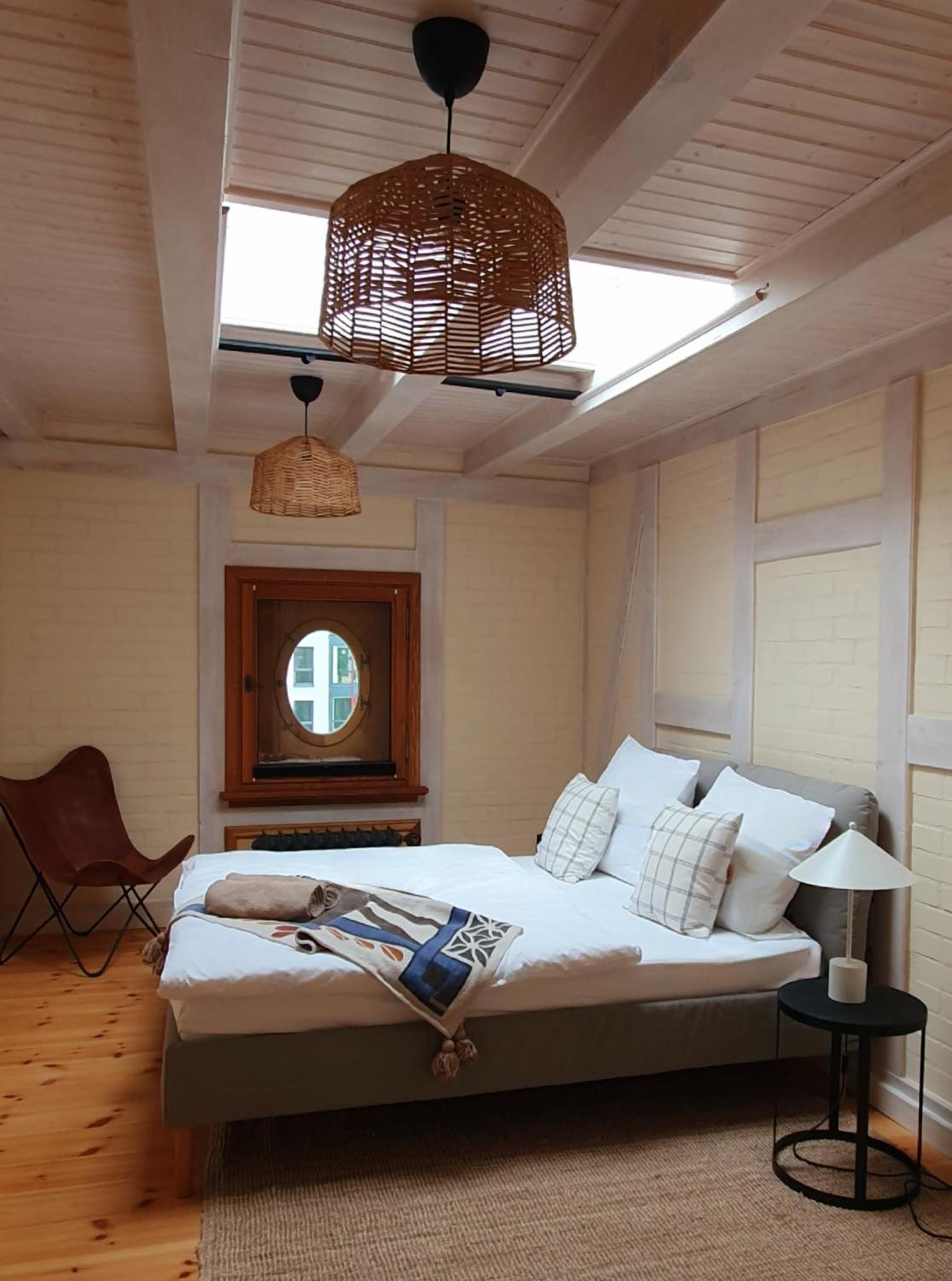 Stadtvilla An Der Viergelindenbrücke Privatunterkunft Rostock